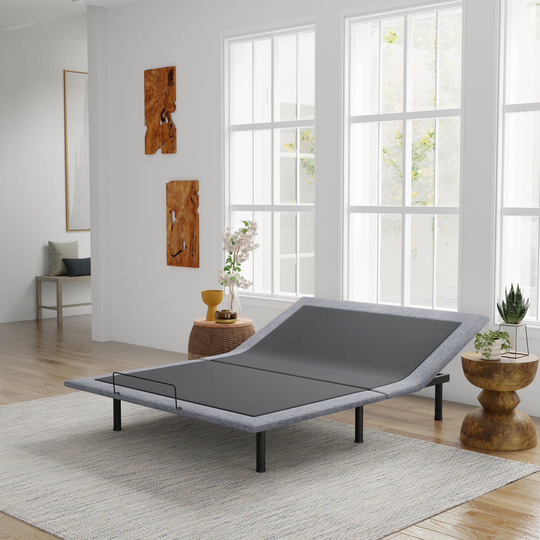 Queen lounge position